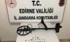Edirne'de kaçak kazı yaparken suçüstü yakalanan kişinin aracında tarihi paralar ele geçirildi