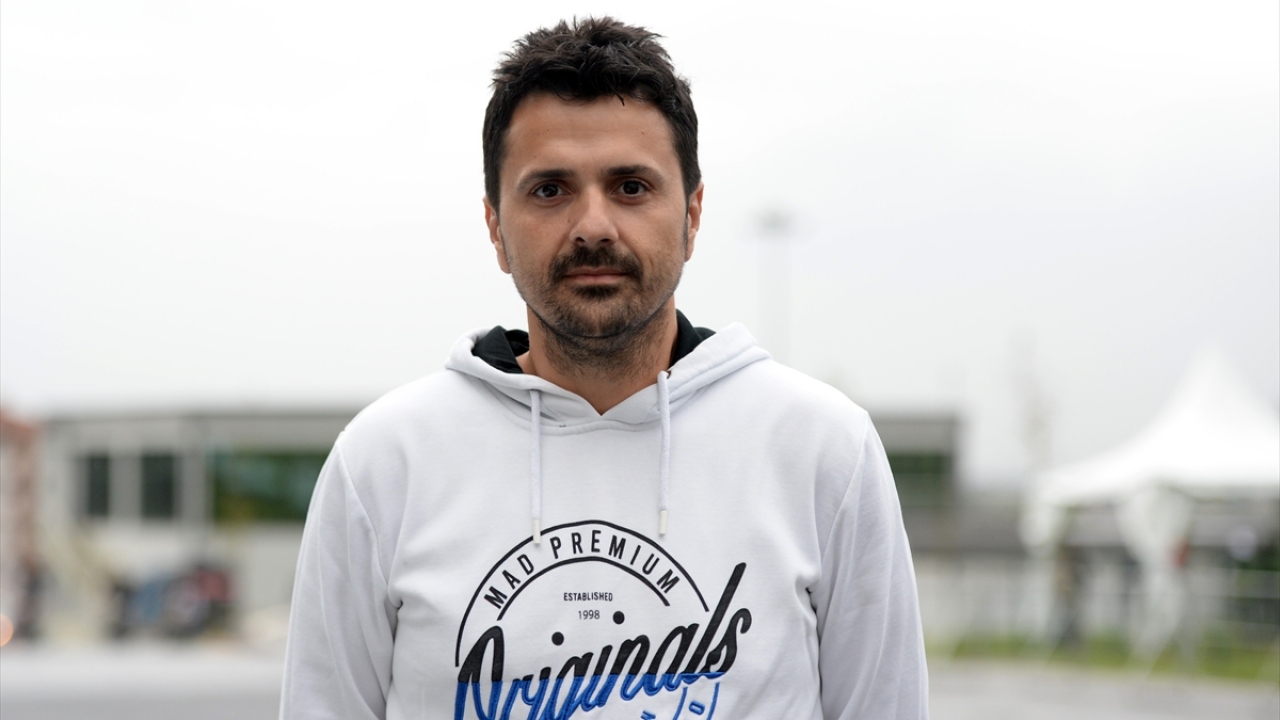 Şampiyona direktörü ve Salcano Sakarya Büyükşehir Belediyesi Bisiklet Takımı`nın menajeri Aziz Sırnaç, Sakarya`nın Türkiye`de ilk defa düzenlenen şampiyonaya ev sahipliği yapacağını söyledi. 