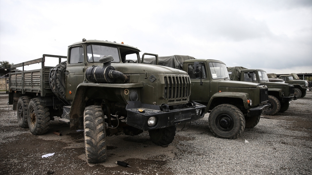 İsminin açıklanmasını istemeyen Azerbaycan ordusunda görevli askeri yetkilinin verdiği bilgilere göre, askeri araçlar, Ermenistan`ın işgalinde bulunan Sugovuşan`a bağlı Taliş köyünde ele geçirildi. 