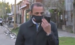 Arjantin'de muhabirin yayın öncesi telefonu çalındı