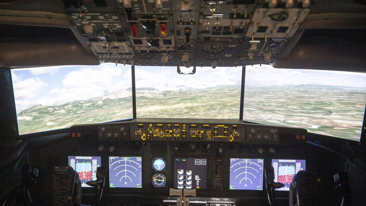 Uçak, Sky Havayolları`nın 2013`te iflasıyla Antalya 6. İcra Müdürlüğünce 1,5 milyon lira muhammen bedelle satışa çıkarıldı, ancak üç ihalede de alıcı bulamadı. 