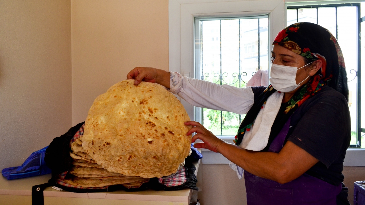 Elinin hamur işlerine yatkın olduğunu ve bunu kazanca dönüştürmeyi hedeflediğini aktaran Demircan,
