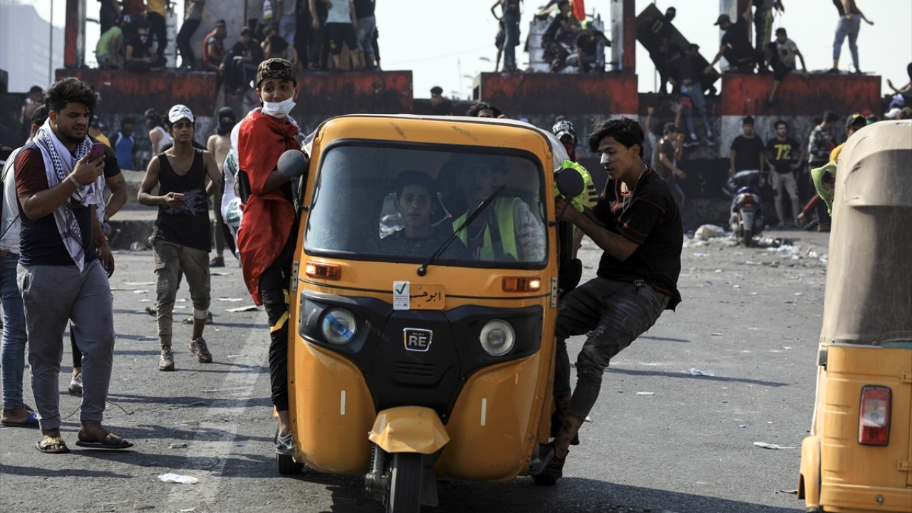 Mevcut Başbakan Mustafa el-Kazımi, göstericileri öldürenlerin yakalanıp cezalandırılması için komisyon kurulduğunu açıklasa da çalışmalardan henüz sonuç çıkmadı.
