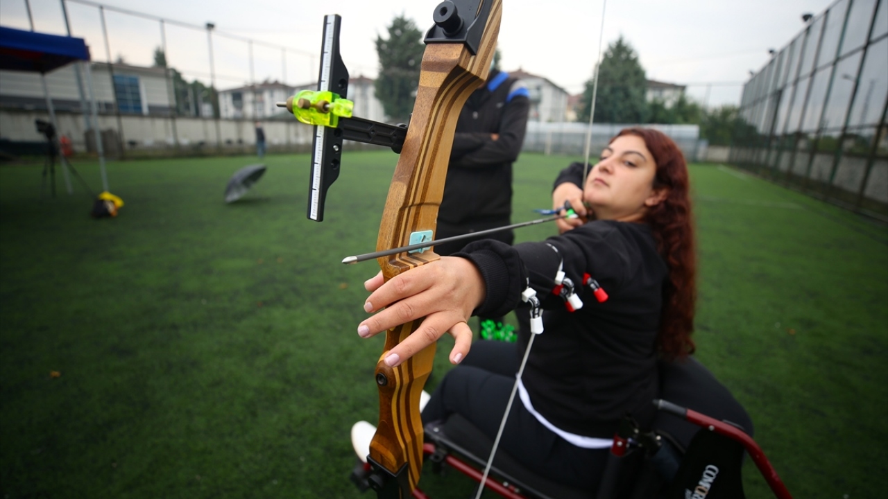 Yaklaşık 1 ay önce antrenmanlara başlayan Miray, antrenörünün şaşkınlıkla izlediği bir performans göstererek kendine yeni hedefler koyduğunu gösterdi.