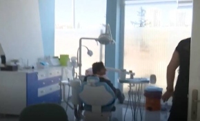 Kaçak muayenehanelere operasyon: 5 bin 650 tıbbi ilaç ele geçirildi