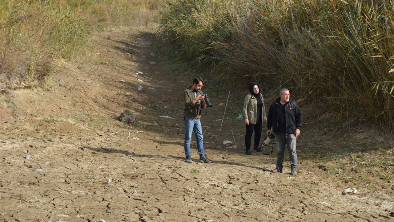 Emir ile Sultandağları arasında Akarçay havzasındaki 125 kilometrekarelik alana sahip Eber Gölü, denizden 967 metre yükseklikte Türkiye`nin 12`nci tatlı su kaynağı olarak biliniyor.