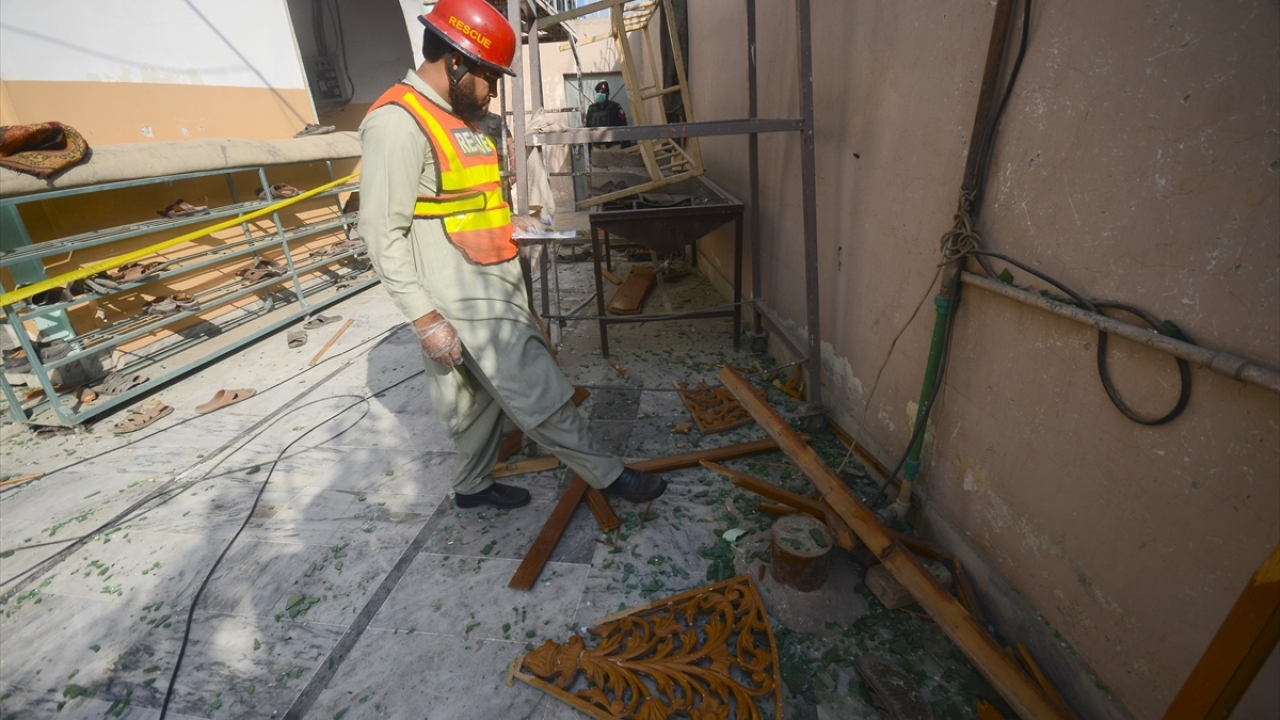 Komiser Mansur Aman, ilk gelen inceleme raporlarına göre, olayda 5 kilogram el yapımı patlayıcının kullanıldığını söyledi.