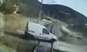 Dayı ile yeğenin öldüğü kaza kamerada