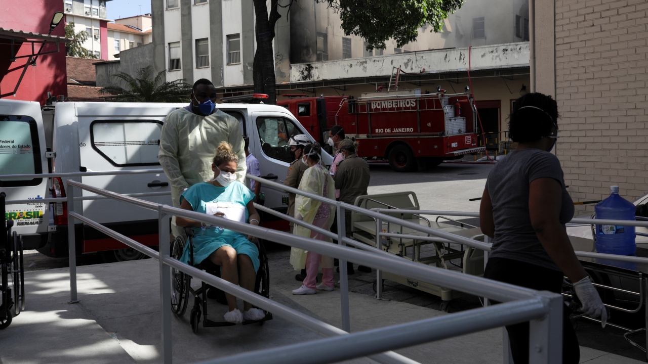İtfaiye yetkilileri, hastanenin gerekli yangın güvenliği protokollerine sahip olmadığını ve daha önce bu konuda uyarıldığını belirtti.