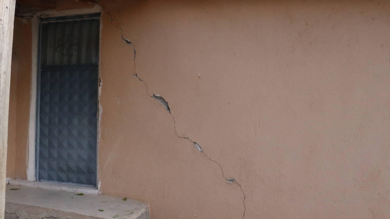 23 binada küçük çaplı hasar oluştu