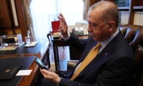 Cumhurbaşkanı Erdoğan'dan virüsü yenen 120 yaşındaki kadına telefon