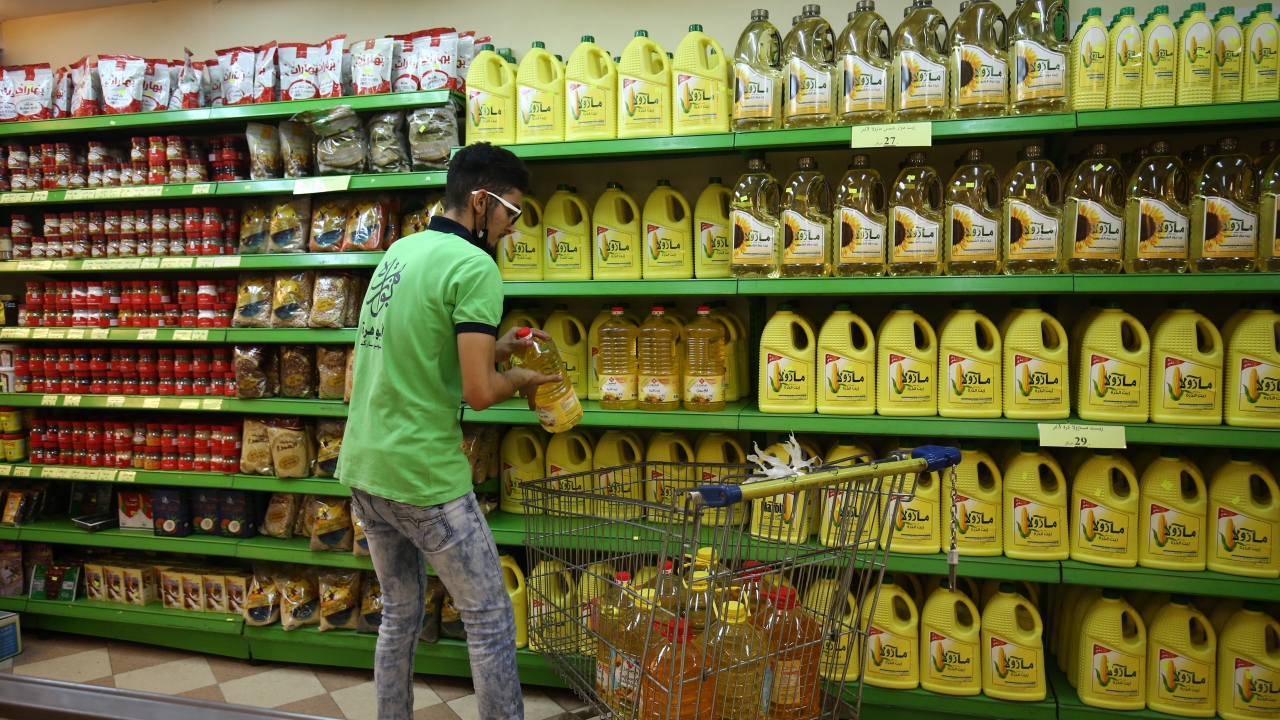 İşgal altındaki Batı Şeria ve abluka altındaki Gazze Şeridi’nde Macron’un ve Fransa’nın tavrını protesto etmek için gösteriler düzenlendi.