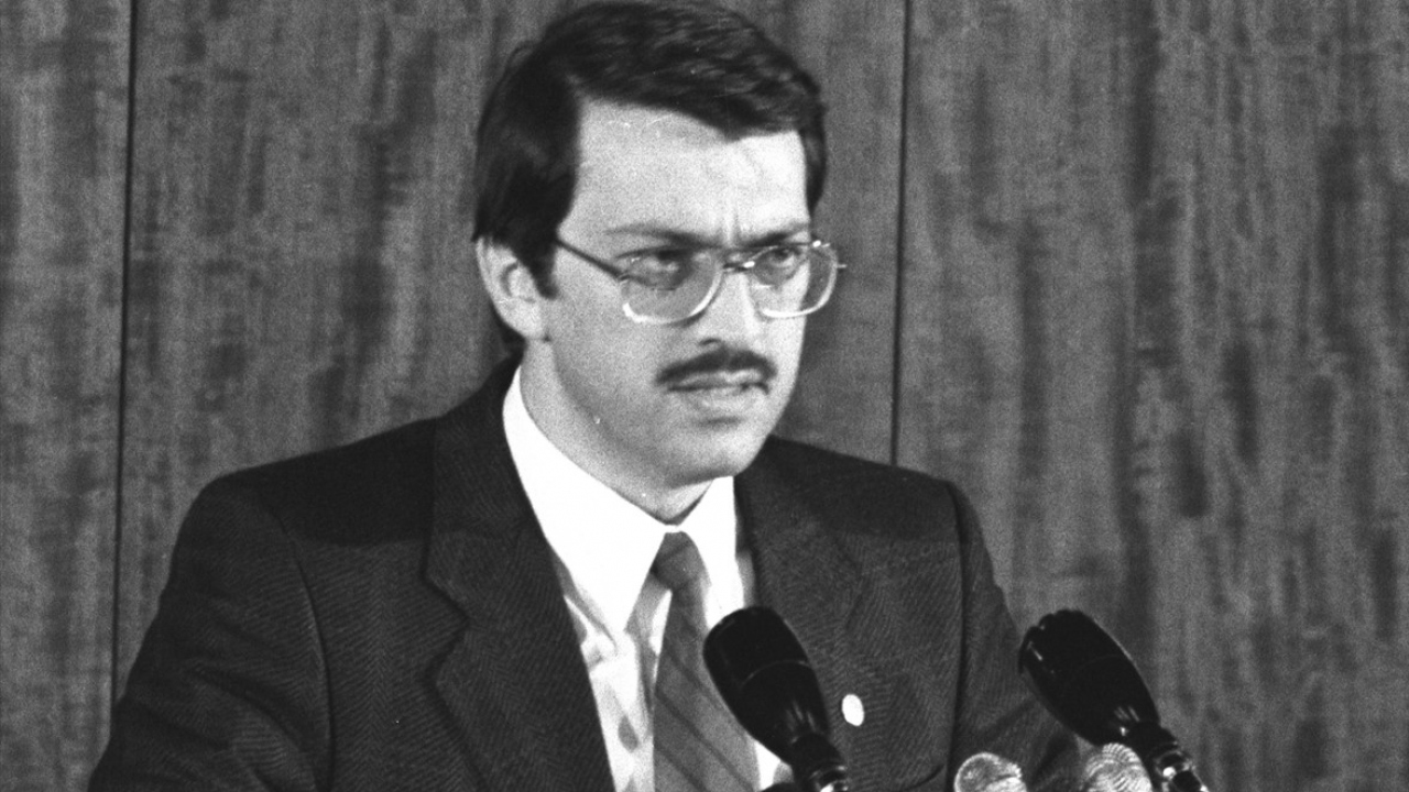 4 Kasım 1983`de TBMM 17. Dönem Anap Rize Milletvekili Yılmaz yemin etti. (Arşiv)