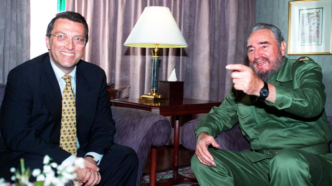 13 Haziran 1996`da Kuba Devlet Başkanı Fıdel Castro, Başbakan Yılmaz`ı kabul etti. (Arşiv)