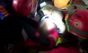 Enkazdan 16 saat sonra bir kişi daha çıkarıldı