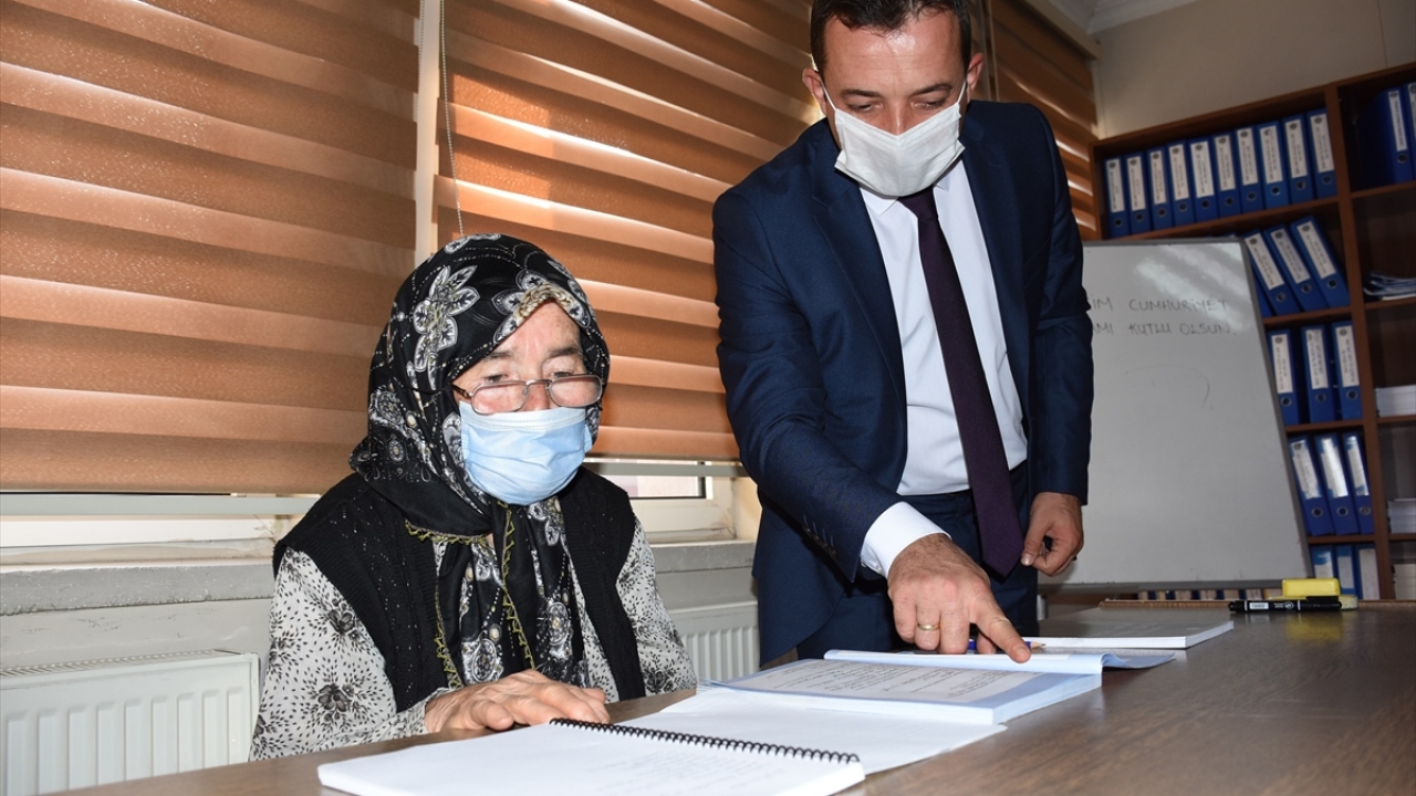 "Şiir kitabı yazmak istiyorum"