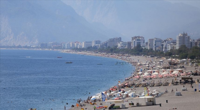 Antalya, 3 milyon 276 bin turiste ev sahipliği yaptı