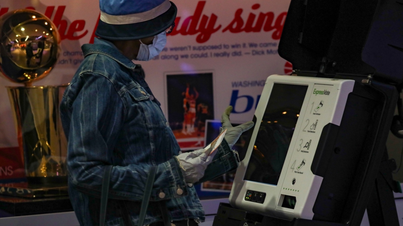 Üç farklı saat dilimi olan ülkede, oy verme işlemlerinin başlaması ve bitişi eyaletlere göre değişecek.