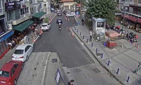 İzmir'deki deprem anı KGYS kameralarına yansıdı