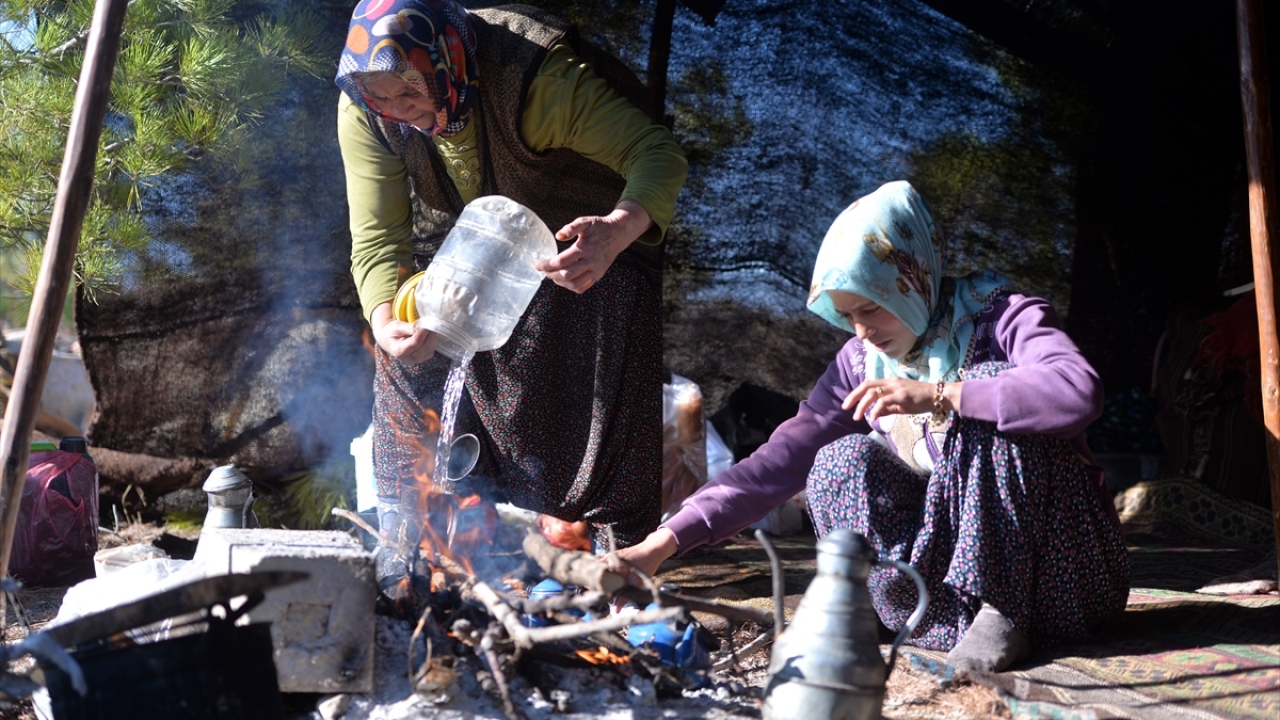 Anne Hatice Uçar, konargöçer yaşamın güzellik ve zorluklarını anlattı.