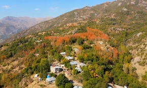 Hakkari'de doğa kış öncesi renk cümbüşü sunuyor