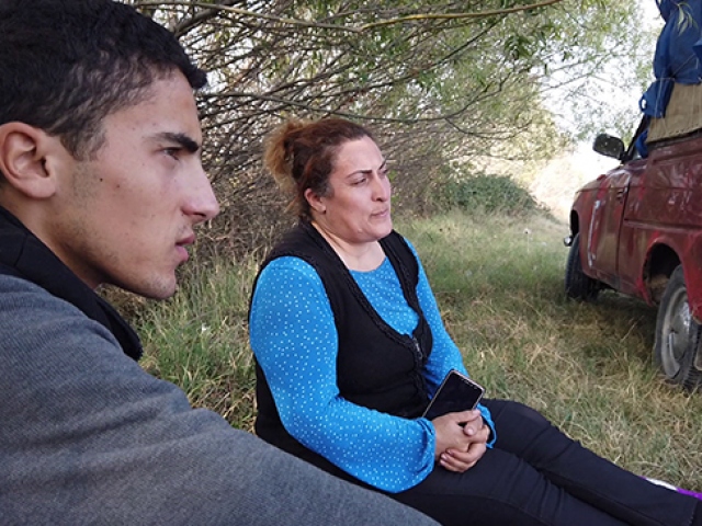 Kamyonette yaşayan Laçınlı aile: Düşman hangi devletle karşı karşıya olduğunu görsün