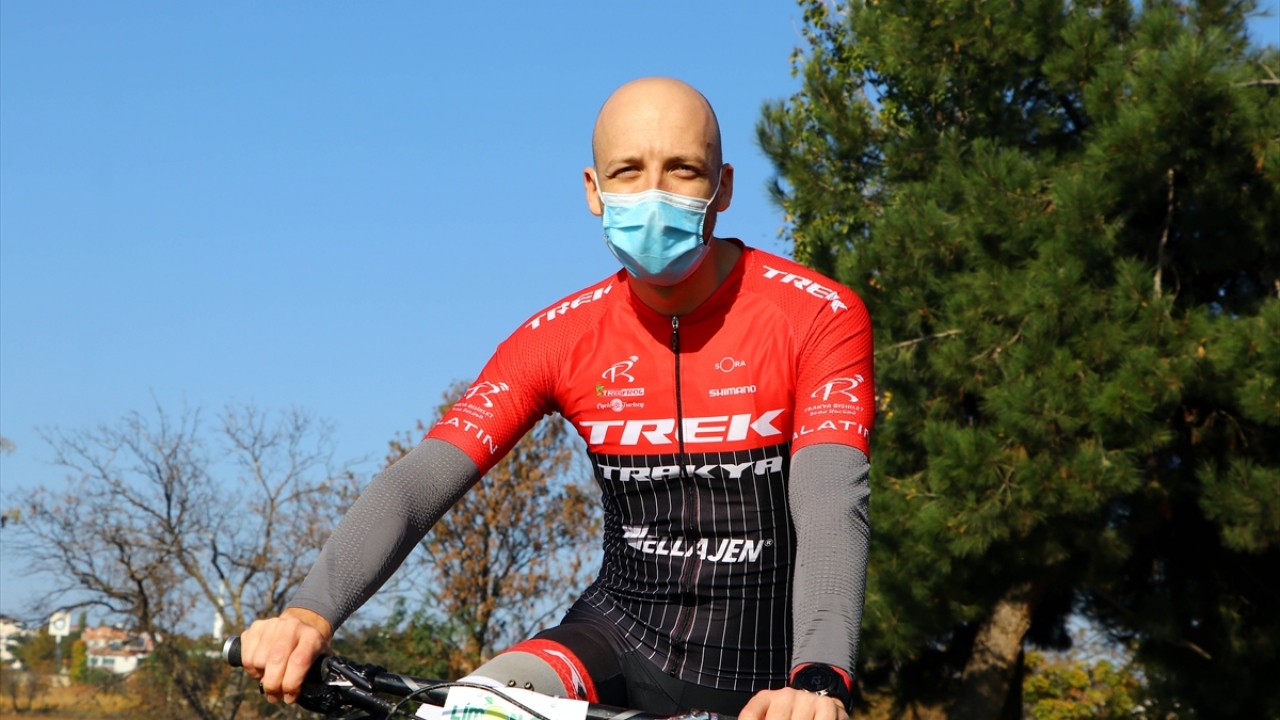 Süleymanpaşa "MTB CUP" bisiklet yarışları için Tekirdağ`a gelen Barış Asa, bisiklet sürmeyi çok sevdiğini ve bu tutkusundan vazgeçemediğini söyledi.