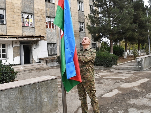 Azerbaycan Cumhurbaşkanı Aliyev, Fuzuli ve Cebrail'i ziyaret etti