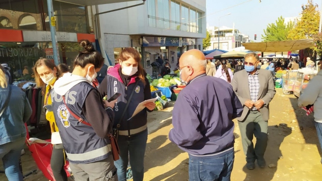 Tire Salı Pazarında Kovid-19 tedbirleri denetimi