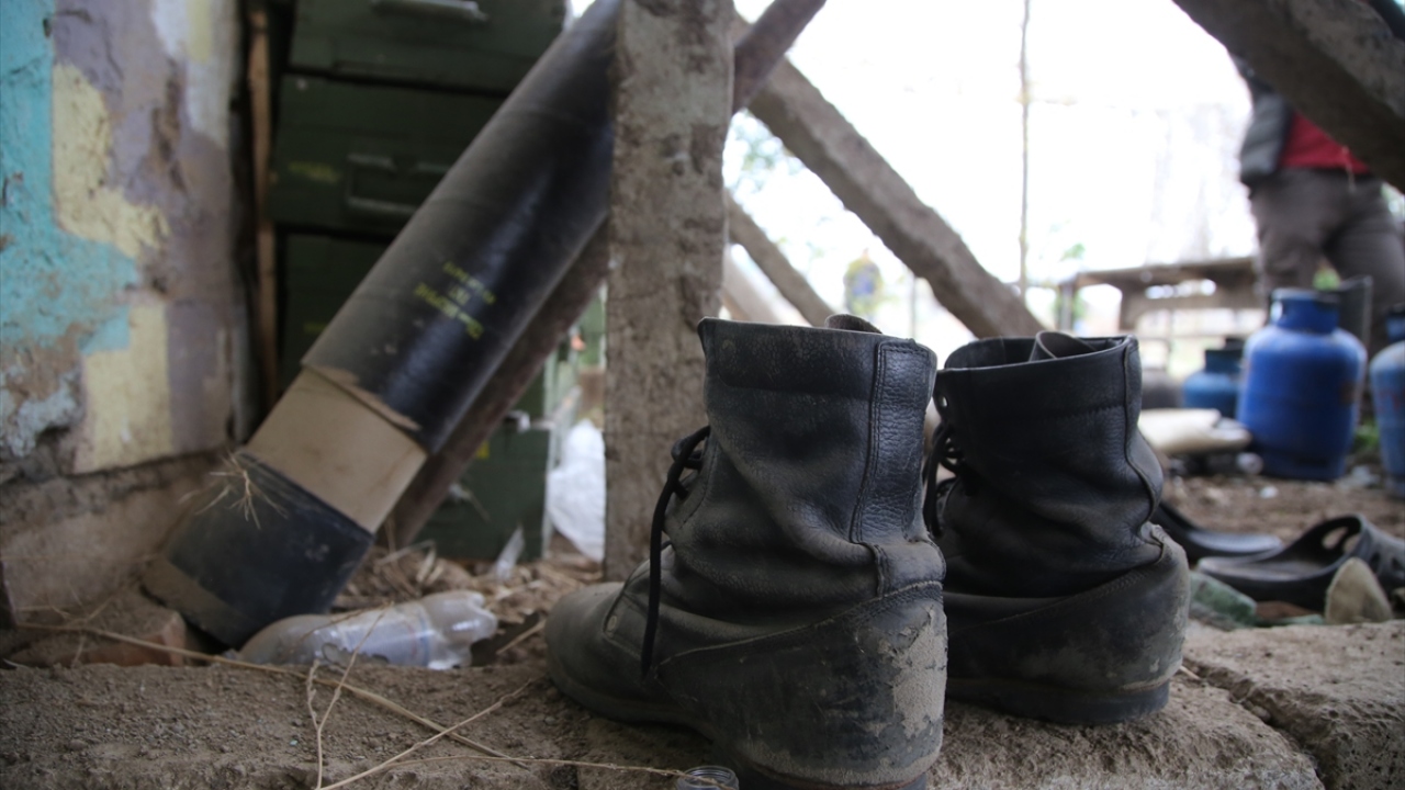 Harabe durumdaki köylerden farklı olmayan, taş yığınlarından oluşan Fuzuli şehrine ise şehir demek mümkün değil. 