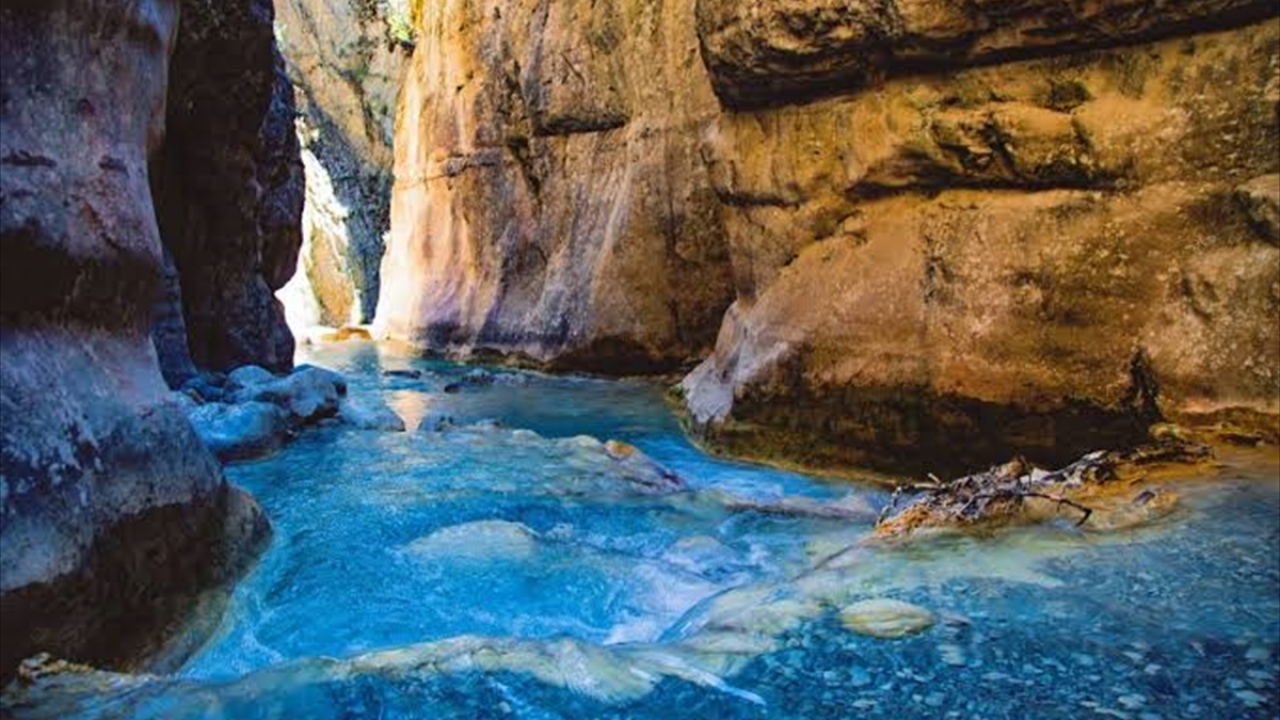 Bölgeye daha çok ziyaretçi çekebilmek amacıyla Acıpayam Belediyesi tarafından kanyona yürüyüş parkuru yapılıyor. 