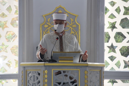 Serik ilçesinde Merkez Camii ibadete açıldı