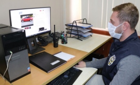 Polisten sosyal deneyle dolandırıcılık uyarısı