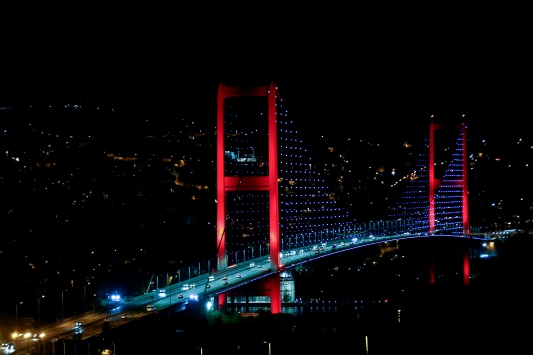 İstanbulda sokağa çıkma kısıtlamasının ardından hayat normale döndü