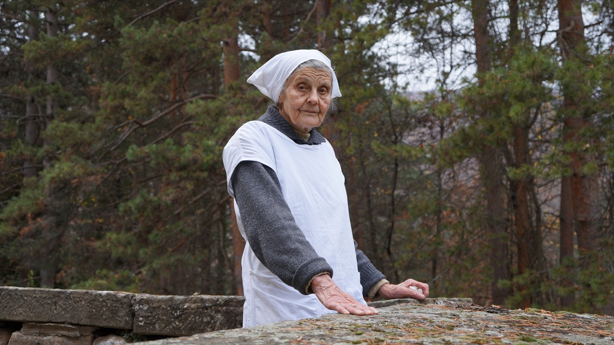İşe girdiği günden beri yalnızca 4 kez izin kullanan Mladenovic, yuvası olarak gördüğü restorandaki işine adeta ömrünü adadı.