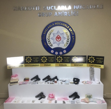 Kocaelide uyuşturucu operasyonunda yakalanan 15 şüpheliden 9u tutuklandı