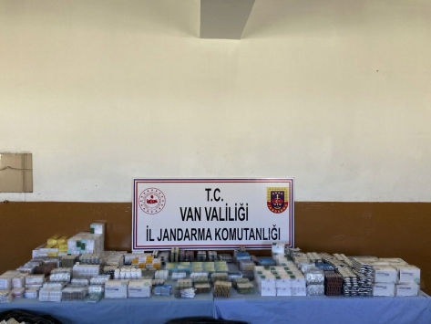 Vanda araziye gizlenmiş ilaçlar bulundu