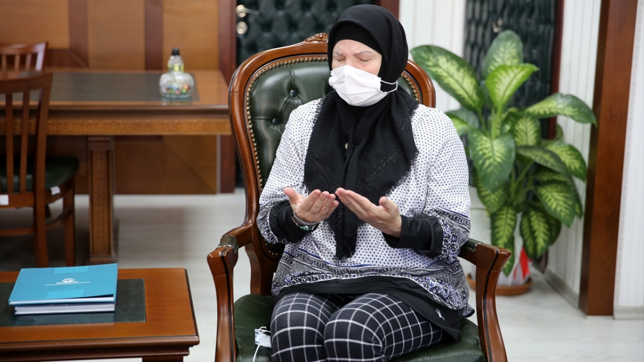 "Ezan sesi kalbimi eritti"