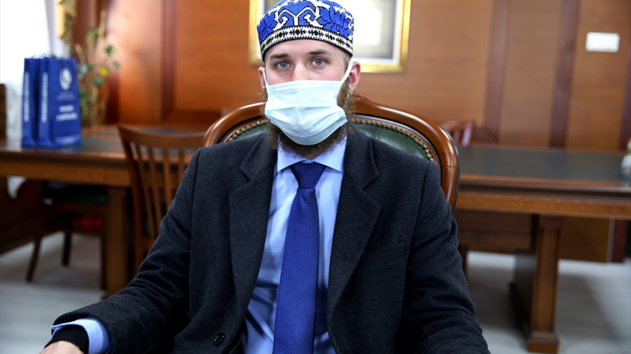 Zekeriya Davud ise İslamiyet`i anlatan bilgileri okuduğunda bu dinin hayatına anlam katacağına inandığını ifade etti.