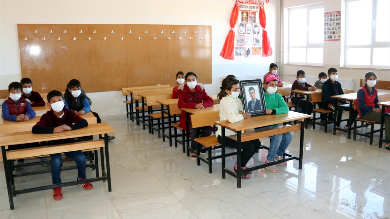 Yılmaz, 16 Haziran 2017`de görev yaptığı Şanlıurfa Siverek`ten yaz tatili için memleketi Gümüşhane`ye giderken terör örgütü PKK mensuplarınca kaçırılarak şehit edilmiş, cansız bedeni 12 Temmuz 2017`de Pülümür Çayı`nda bulunmuştu.