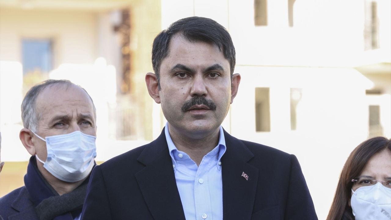 "İzmir`de de bir yıl içerisinde konutlarımızı veriyor olacağız"