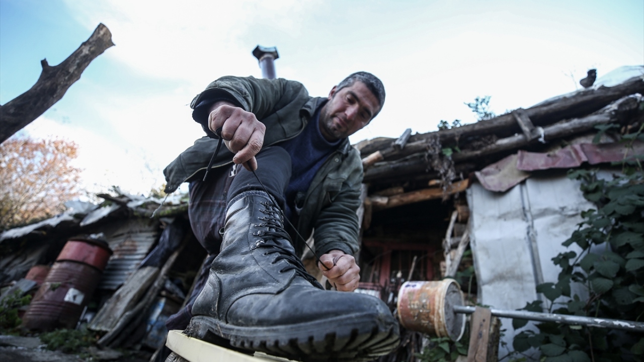 Budak, 18 yaşında buradan ayrılarak spora merakından dolayı uzun süre dağlarda gezdi.