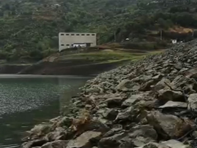 Yuvacık Barajı'nda su seviyesi düştü, eski köprüler gün yüzüne çıktı