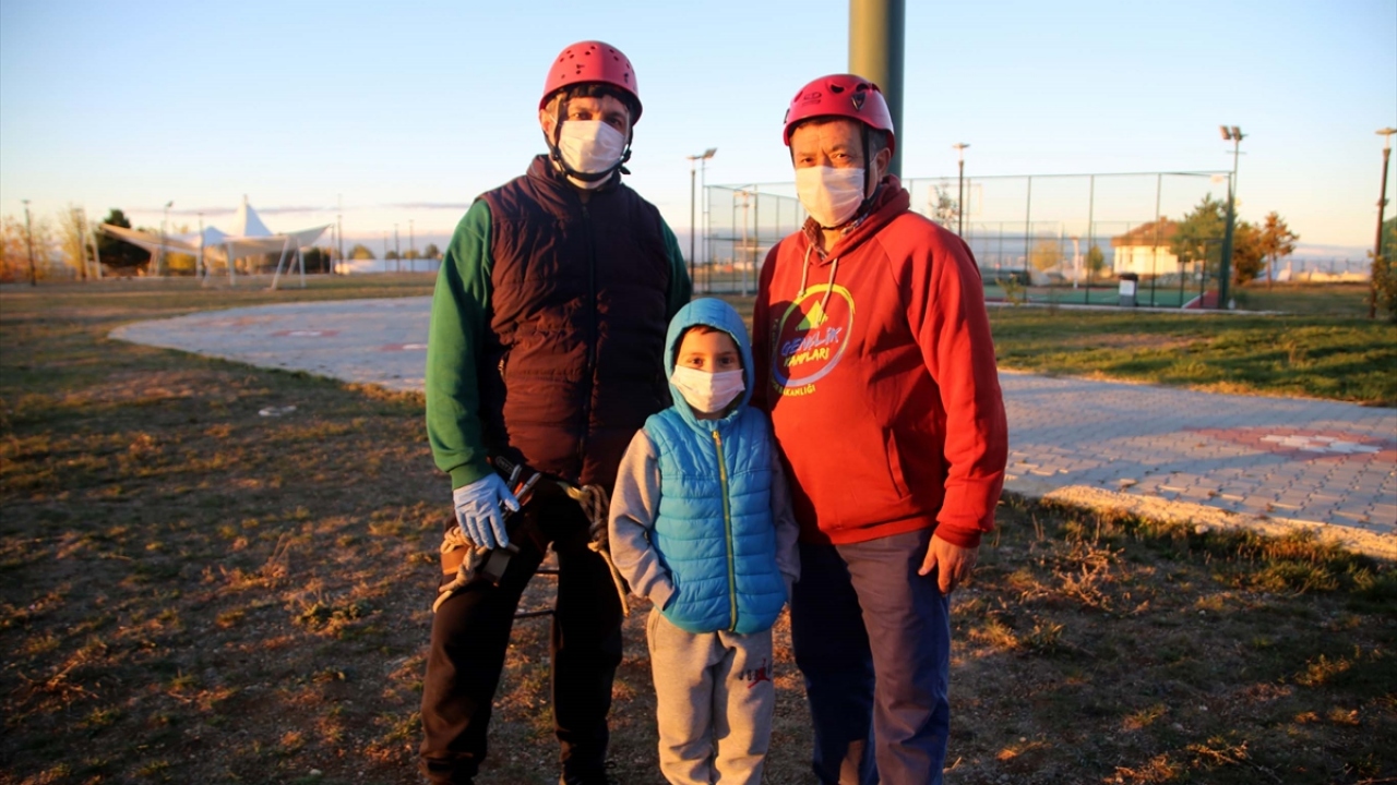 "Bu yoğun süreçte deşarj olmamızı sağlıyorlar"