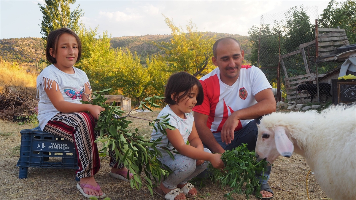 Kuzunun annesinin doğumdan 2 ay sonra hastalıktan dolayı telef olduğunu ifade eden Akpınar, şunları kaydetti: