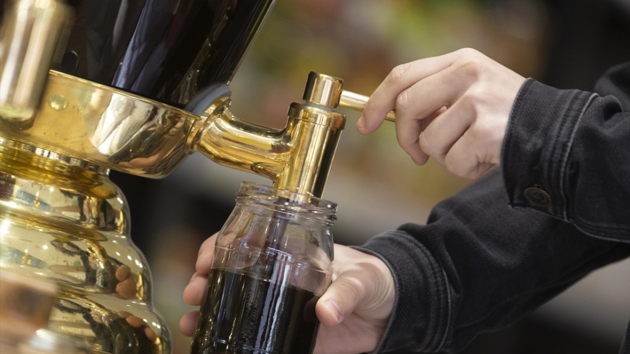 Müşterilerden Şehriban Yiğit, salgın sürecinde beslenme alışkanlıklarının da değiştiğini ifade etti.