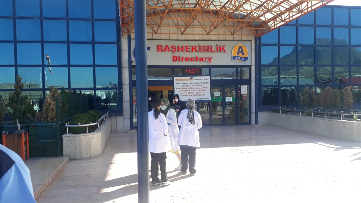 Deprem, İnönü Üniversitesi Turgut Özal Tıp Merkezinde de hissedildi.