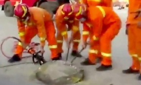 Rögar kuyusunda 3 gün mahsur kalan işçinin kurtarılma anı kamerada