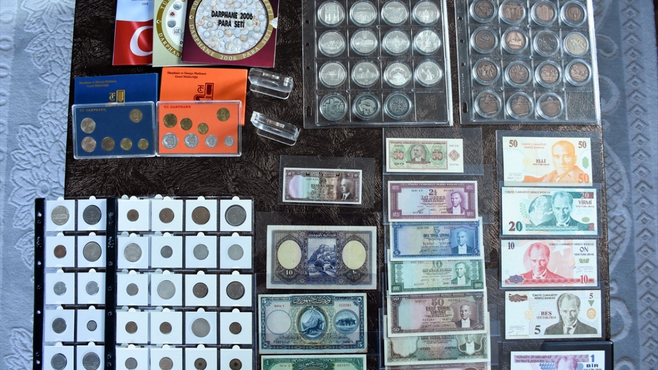 Koleksiyonerliğin bir tutku olduğunu anlatan Arık, koleksiyonu tamamlamaya çalışırken eşinin ve çocuklarının kendisine her zaman destek olduğunu dile getirdi.