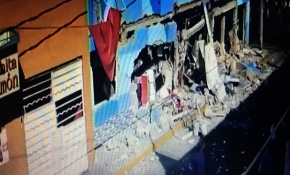 Meksika’da pizza restoranında patlama anı kamerada